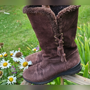 Lauren Ralph Lauren Women's Tanika  Boots 8B Chocolate Brown Suede Faux Fur Ties